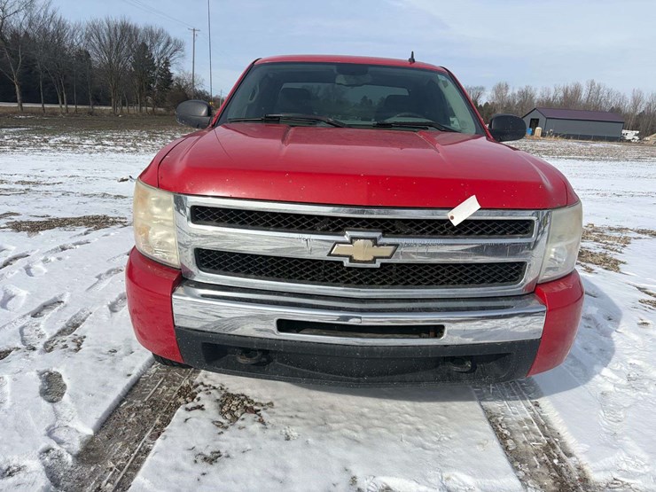 2009-chevrolet-silverado-image-3