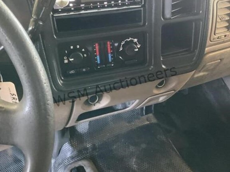 2007-chevrolet-silverado-3500-image-22