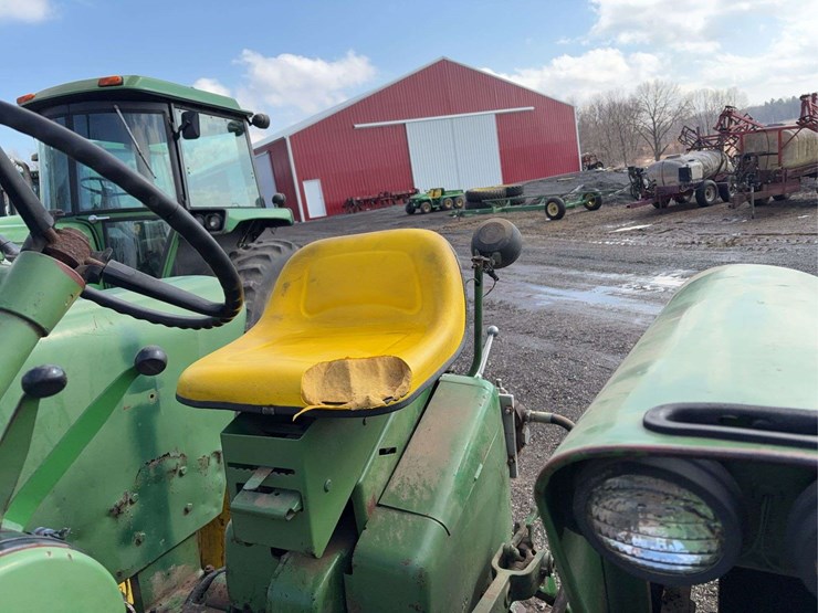 john-deere-3020-image-13