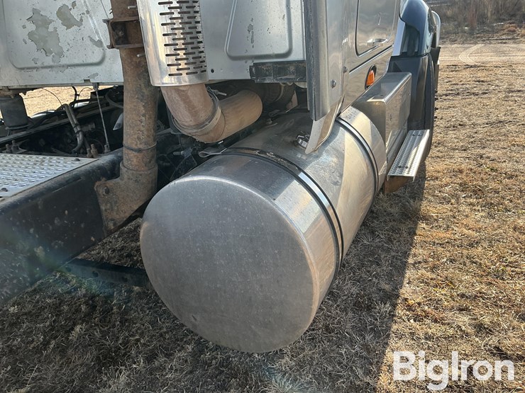 2017-international-prostar-image-9