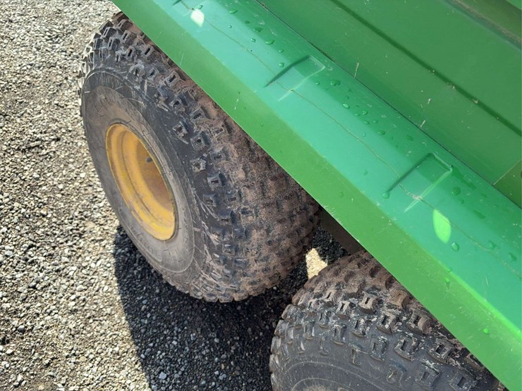 john-deere-gator-image-7