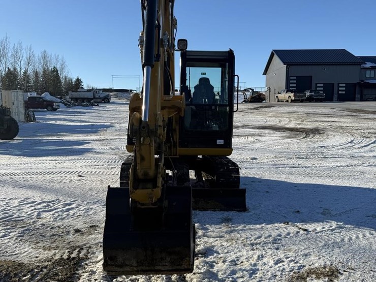 2017-caterpillar-305.5e2-image-4