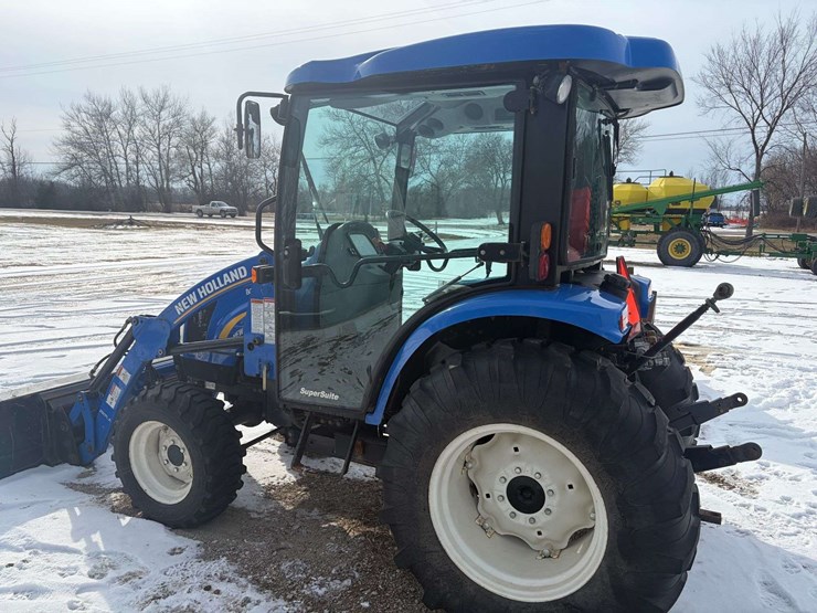 2013-new-holland-boomer-3050-image-6