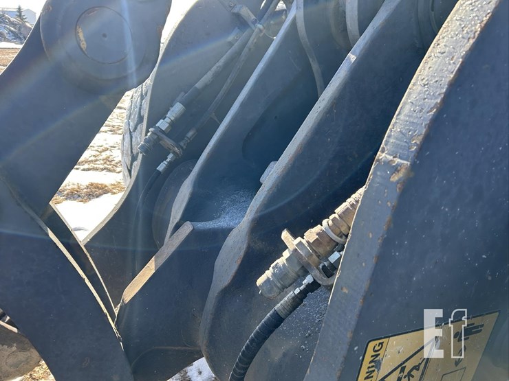 2012-volvo-l70g-image-11