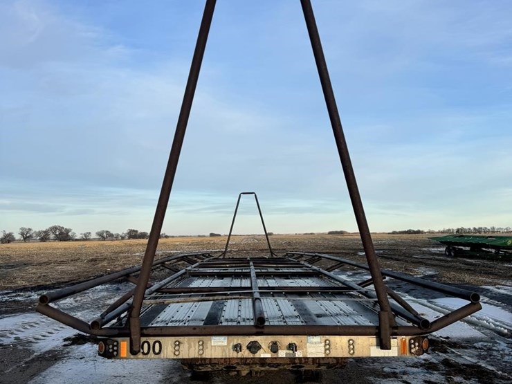 fontaine-hay-trailer-image-22