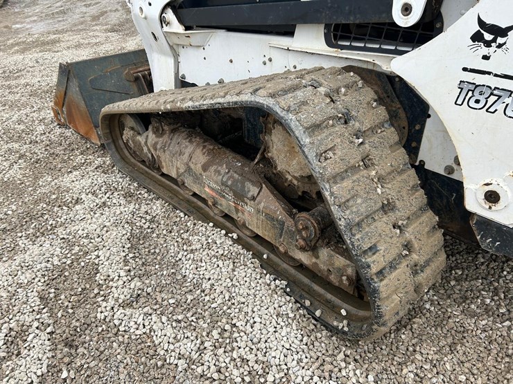 2019-bobcat-t870-image-16