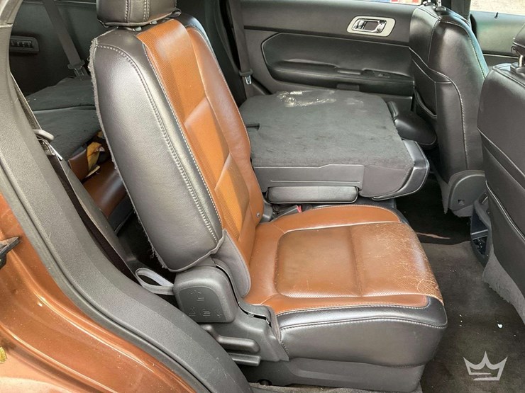 2011-ford-explorer-image-24