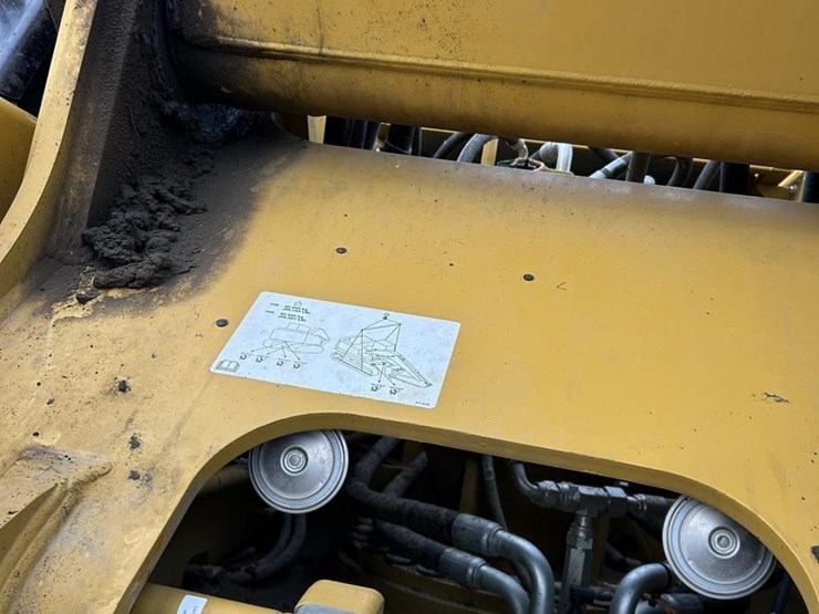 2023-caterpillar-336-image-25