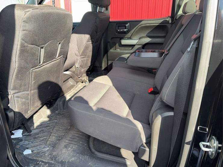 2018-chevrolet-silverado-2500-image-22