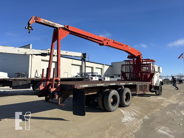 1994-ford-l9000-image-5