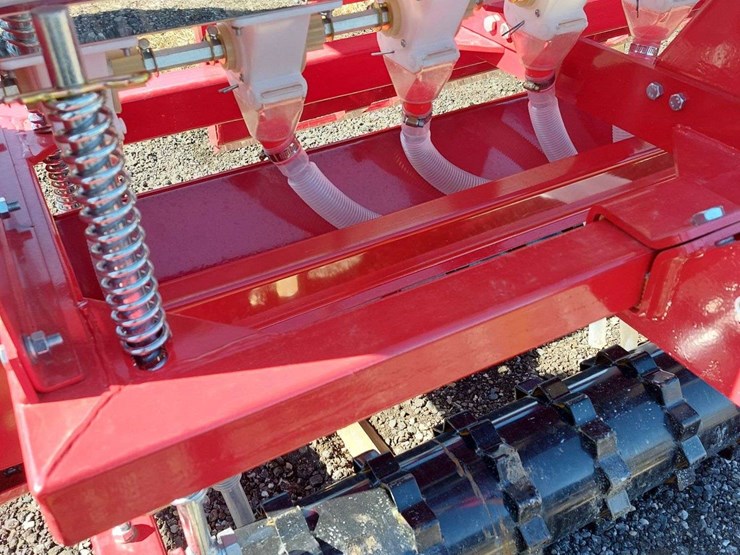 agt-skid-steer-and-tractor-no-till-seed-drill-seeder-planter-image-10