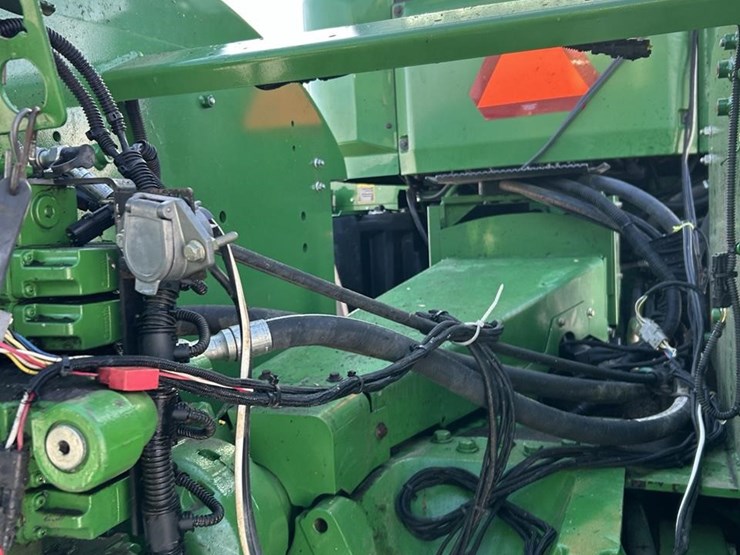 2013-john-deere-9360r-image-10