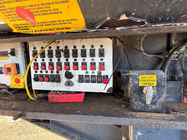 2004-sandvik-qj240-image-9