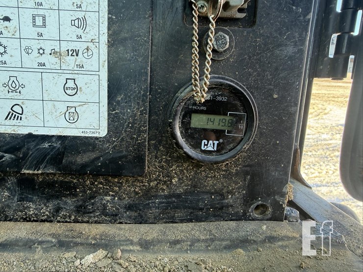 2017-caterpillar-305.5e2-image-6