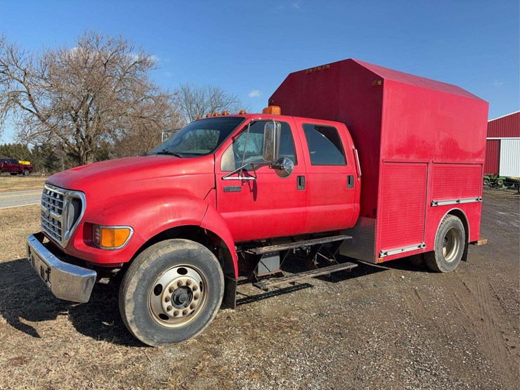 2002-ford-f650-image-2