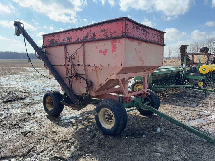 seed-wagon,-hydraulic-auger,-john-deere-gear-image-1