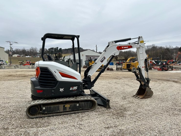 2023-bobcat-e35-image-5