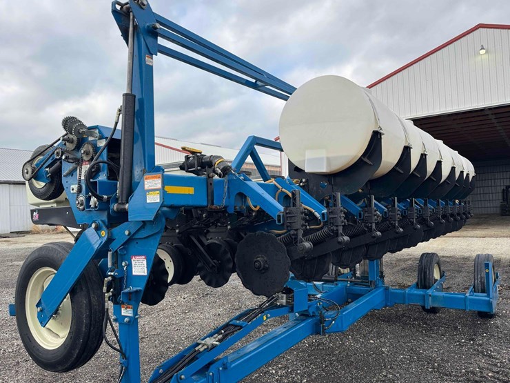 kinze-3600-image-2
