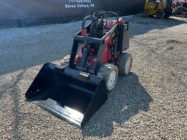 toro-dingo-220-image-8