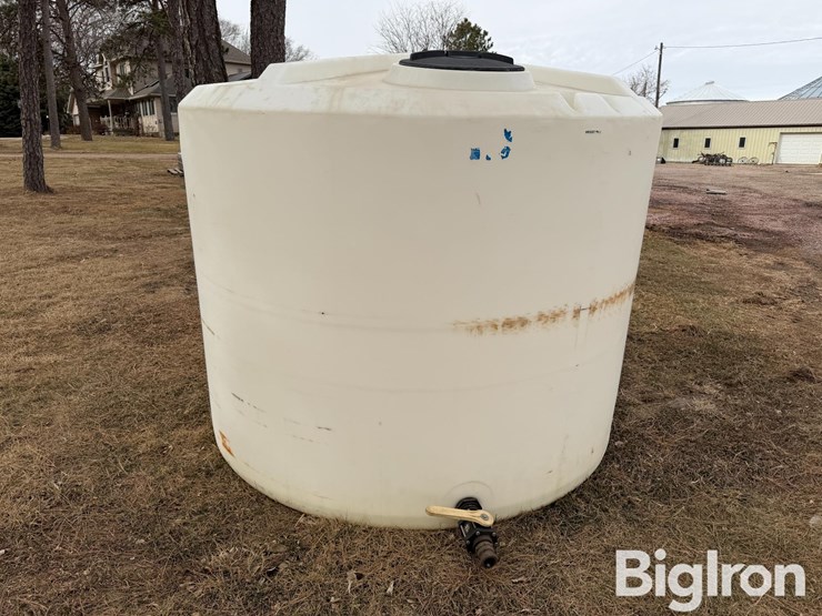 1500-gallon-liquid-tank-image-2