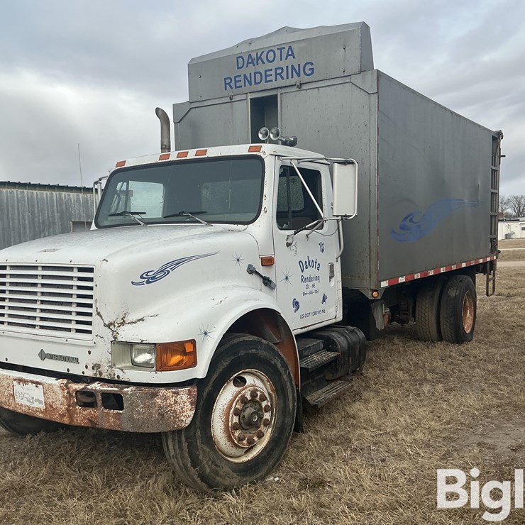 1993 INTERNATIONAL 4900