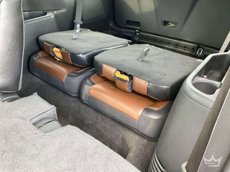 2011-ford-explorer-image-22