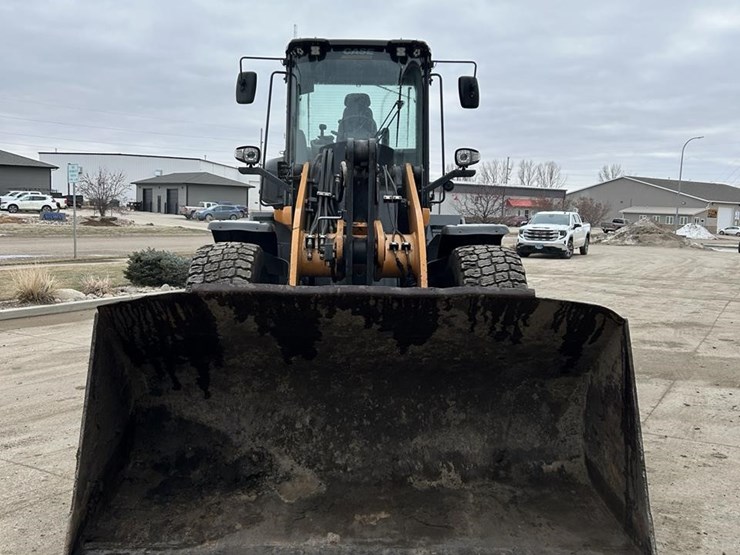 2019-case-721g-image-2