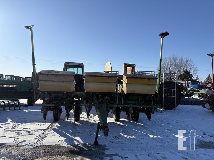 john-deere-7000-image-3