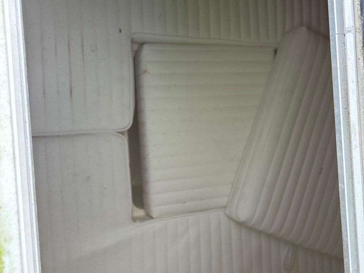 2005-grady-white-boat-w-t/a-boat-trailer-image-22