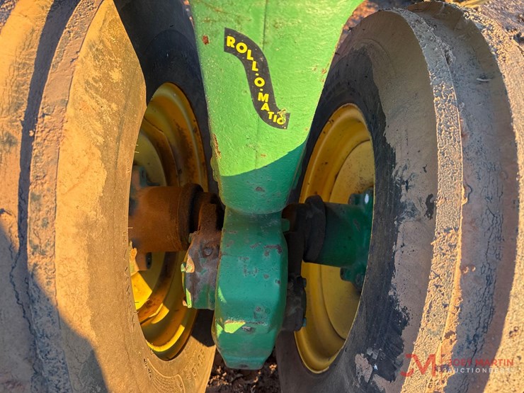 john-deere-70-image-21