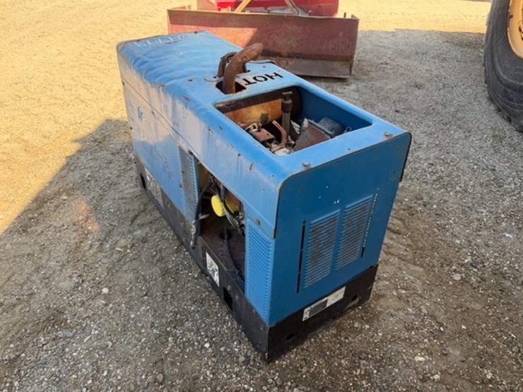 miller-bobcat-225-image-4