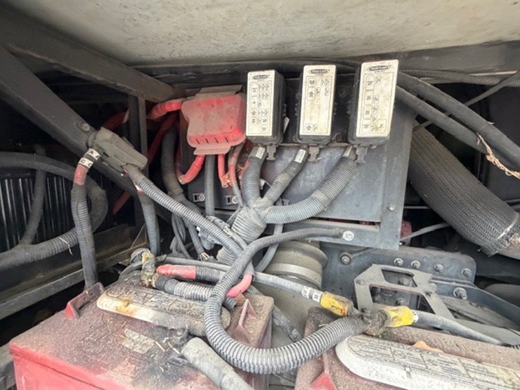 #1339-•-2011-fleetwood-36j-discovery-rv-/-motorhome-image-59