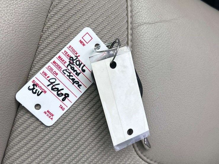 2016-ford-escape-image-23