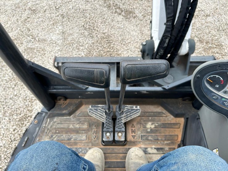 2023-bobcat-e35-image-25