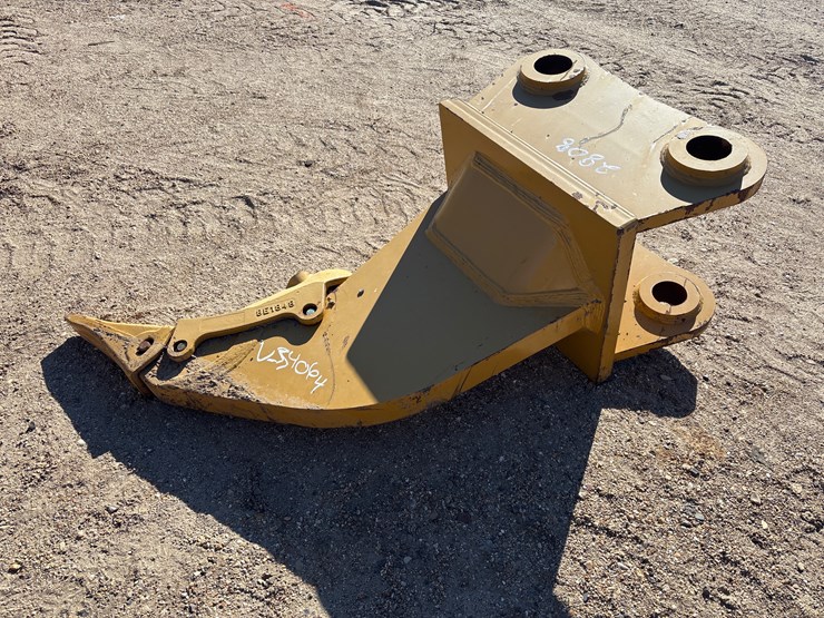#2808-•-stump-ripper-for-a-trackhoe-attachment-image-2