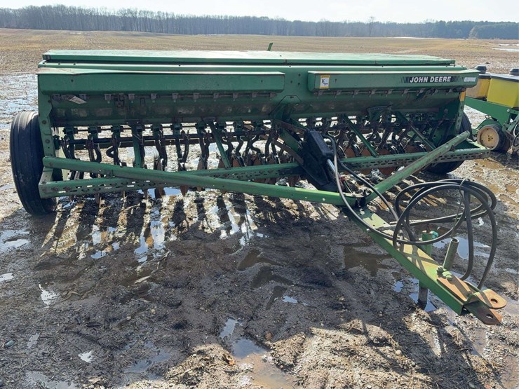 john-deere-450-image-2