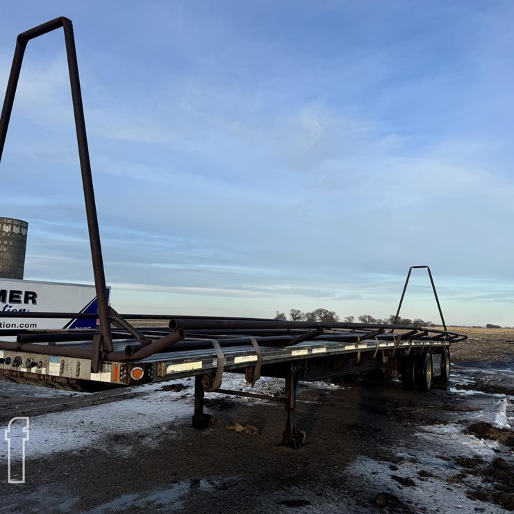 FONTAINE HAY TRAILER