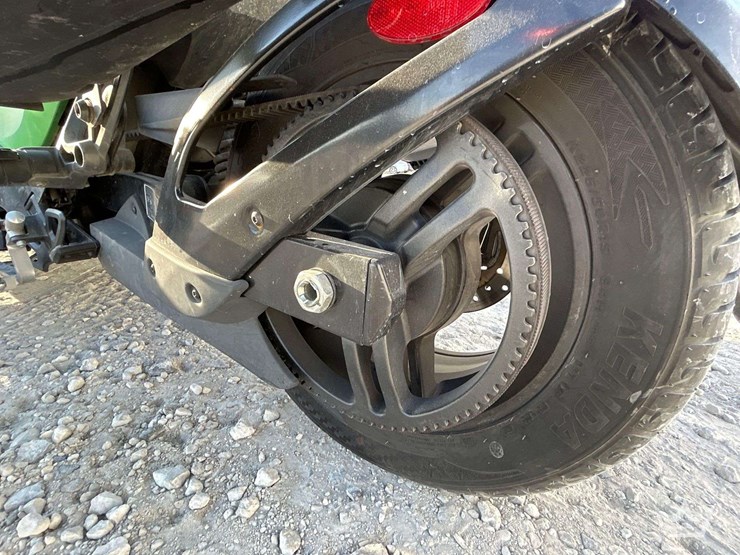 2012-can-am-spyder-motorcycle-image-18