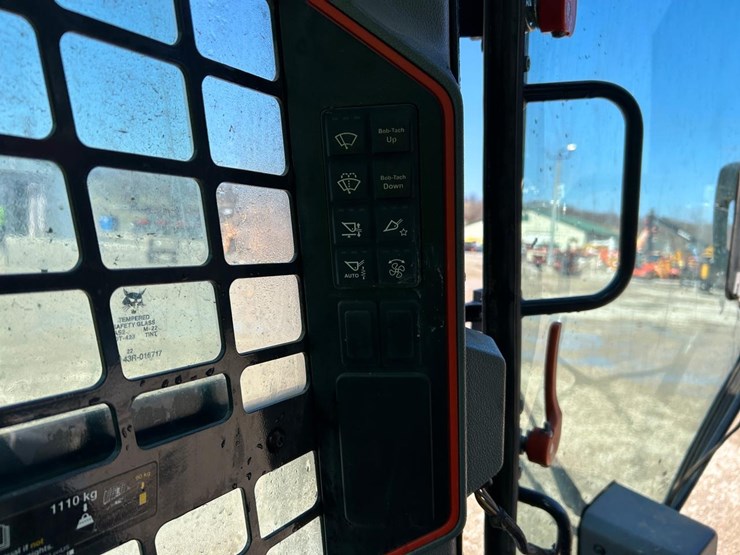 2022-bobcat-t66-image-23