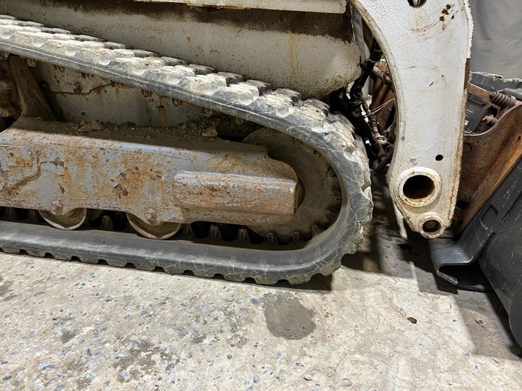 2018-bobcat-t450-image-13