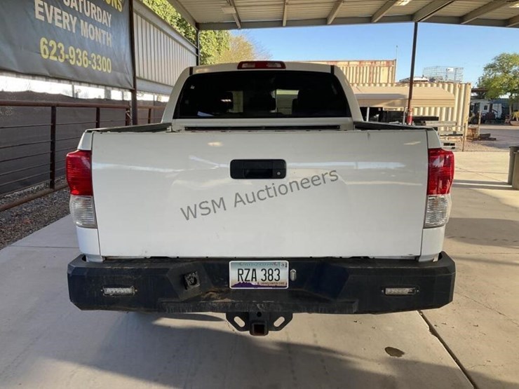 2011-toyota-tundra-image-6