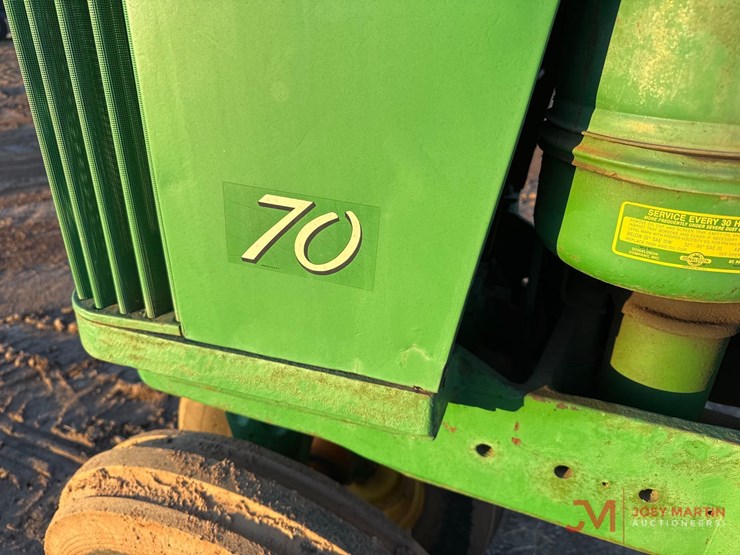 john-deere-70-image-8