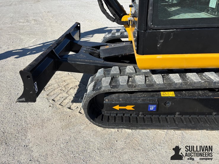 2018-caterpillar-305.5e2-image-15