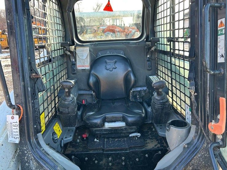 2022-bobcat-t595-image-20