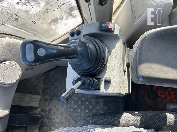 2012-volvo-l70g-image-60