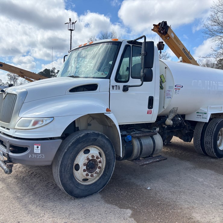 2015 INTERNATIONAL DURASTAR 4300