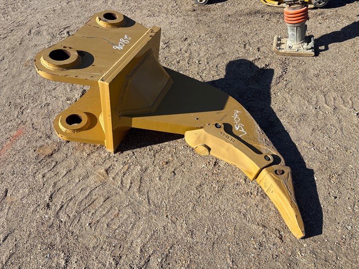 #2808-•-stump-ripper-for-a-trackhoe-attachment-image-1