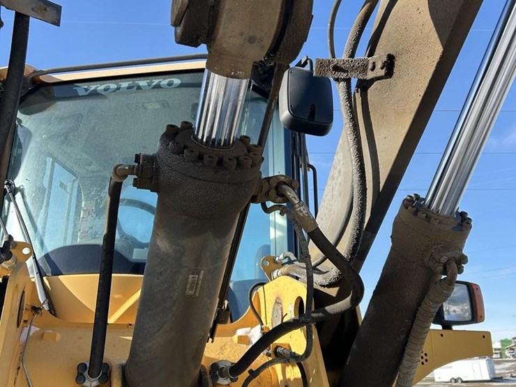 2012-volvo-l70g-image-79