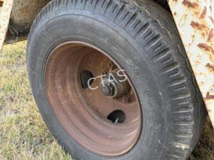 #52-•-utility-cable-puller/-tensioner-machine-on-trailer-image-13