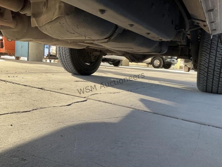 2011-toyota-tundra-image-28